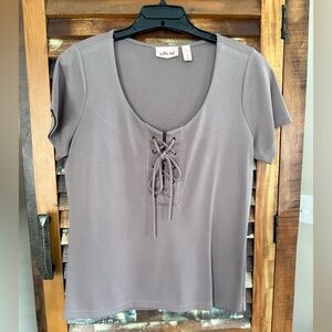 Willow-Root Women's Taupe Short Sleeve Tee with Criss-Cross Tie